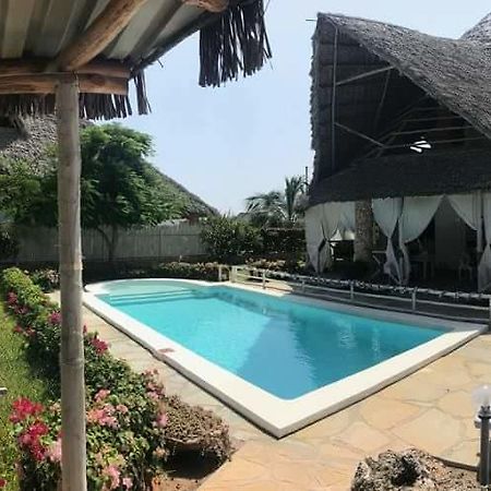 Nyumba Ya Afrika Bed & Breakfast Watamu Eksteriør bilde